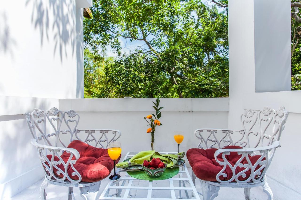 Garlands Del Rio Riverside Boutique Hotel Пуерто Валярта Екстериор снимка