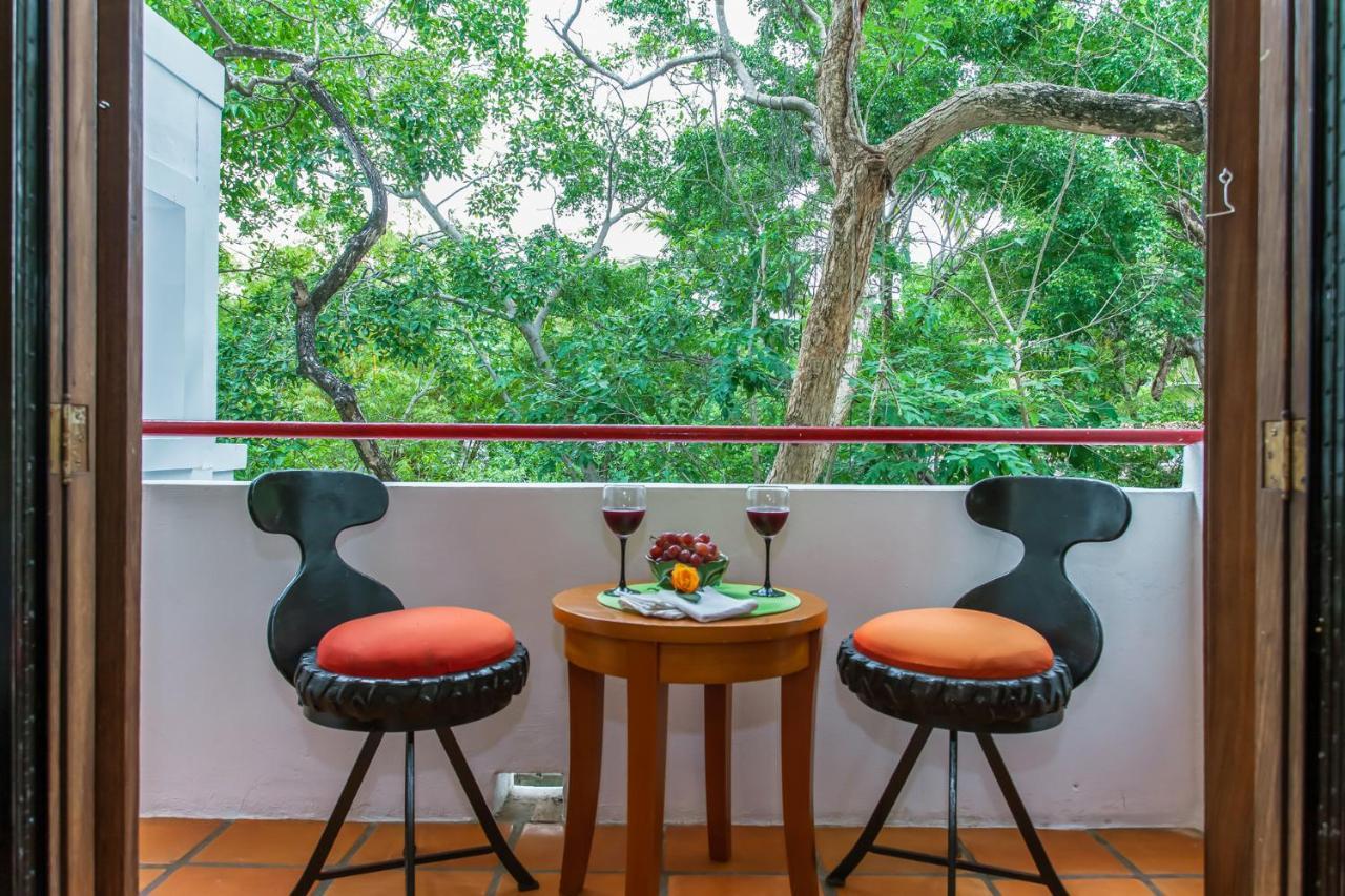 Garlands Del Rio Riverside Boutique Hotel Пуерто Валярта Екстериор снимка