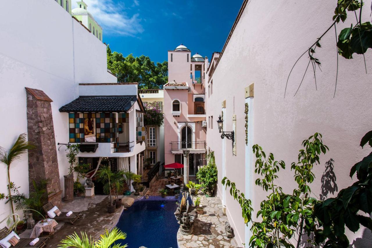 Garlands Del Rio Riverside Boutique Hotel Пуерто Валярта Екстериор снимка